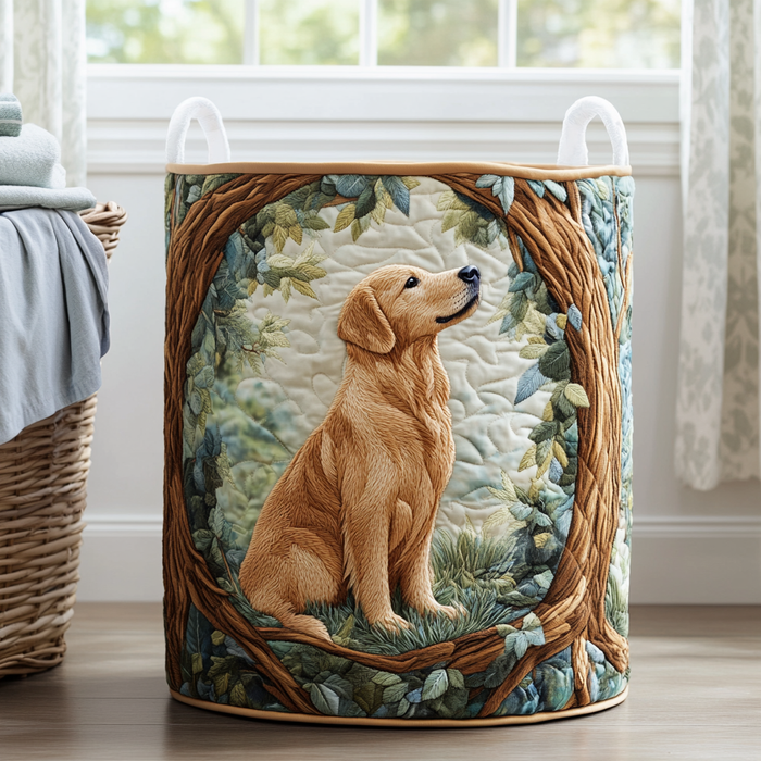 Canasto de ropa acolchado — Golden Retriever en el Campo