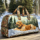Bolso duffle acolchado — Golden Retriever en el Bosque Nevado